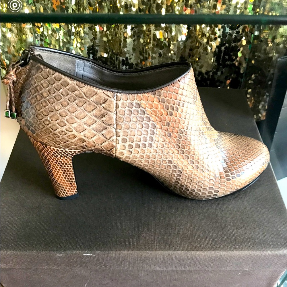 Stewart bootie